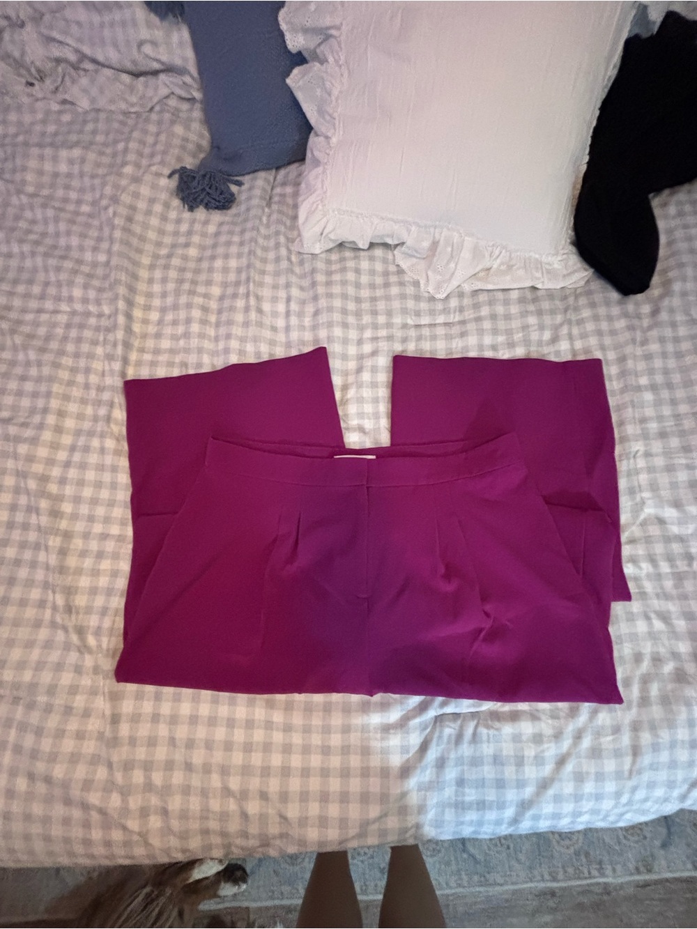 Woman’s pink Wide-Leg trousers